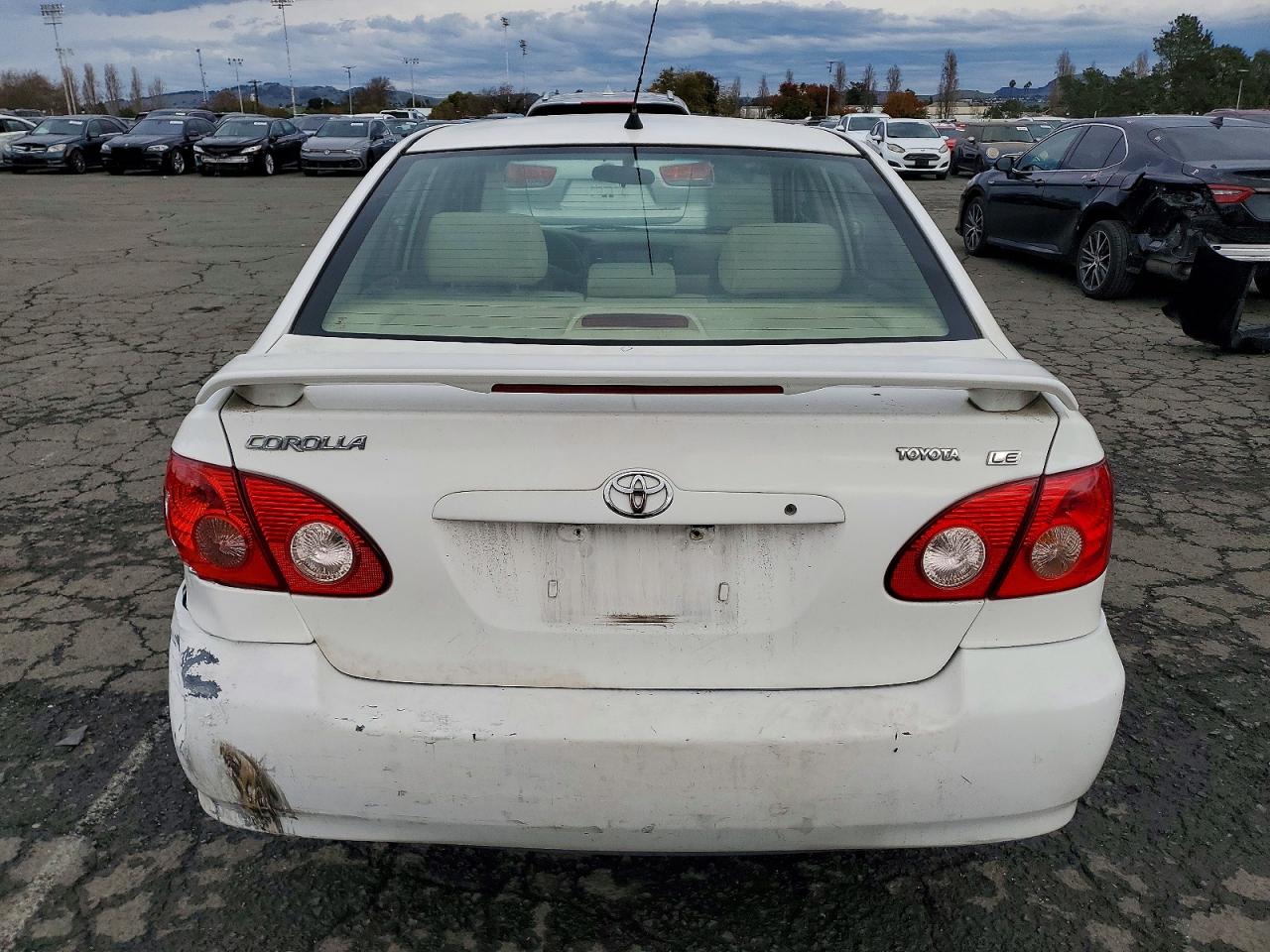 2005 TOYOTA COROLLA CE photo 6