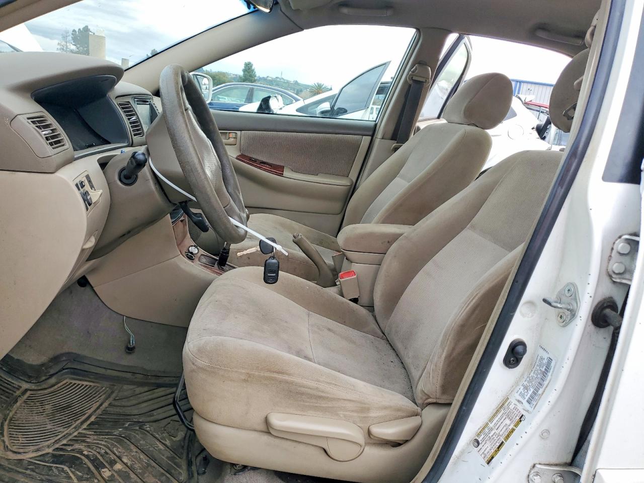 2005 TOYOTA COROLLA CE photo 7