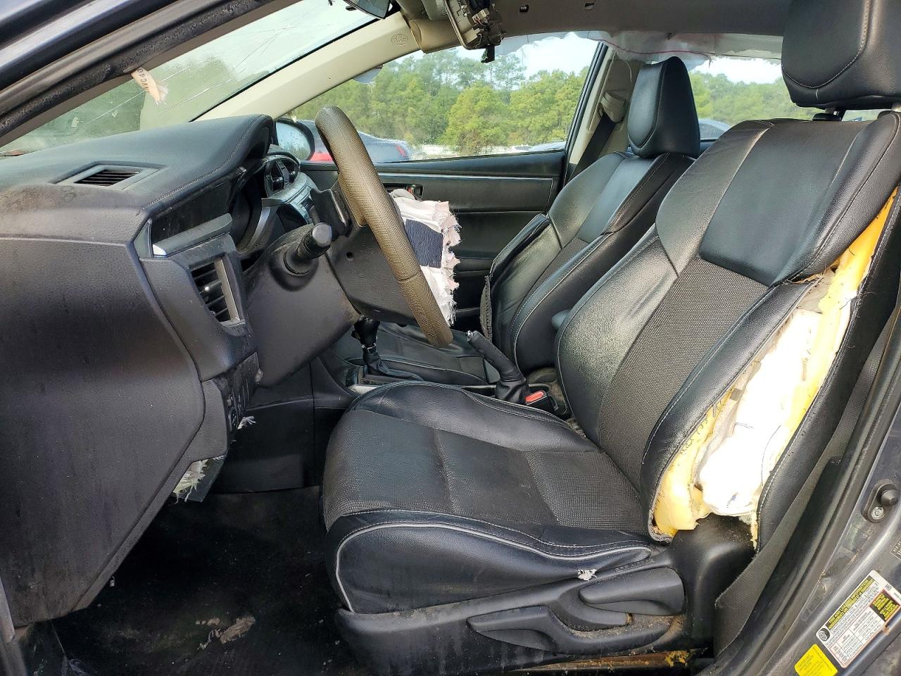 2015 TOYOTA COROLLA L photo 7