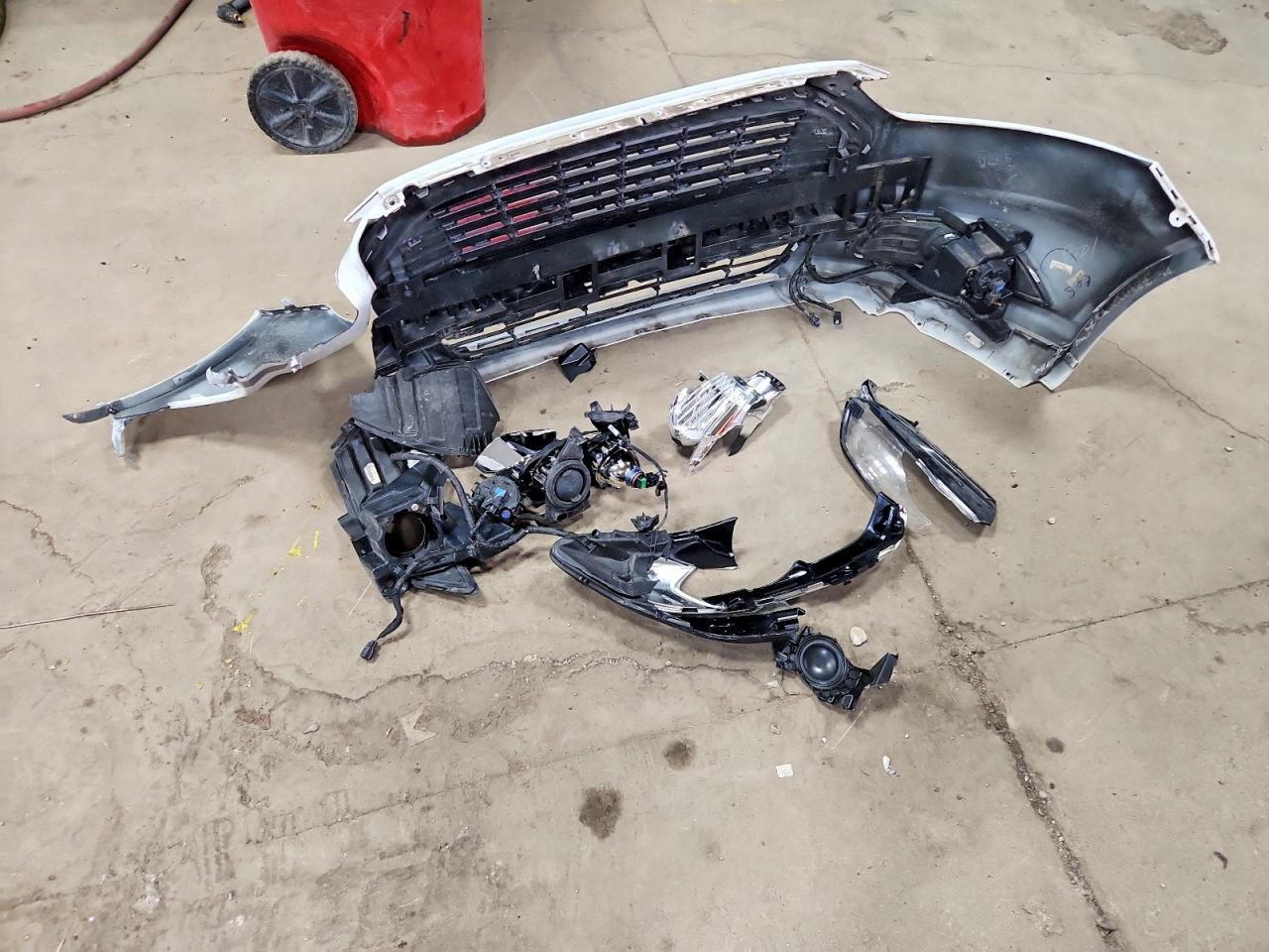 2014 FORD FUSION SE photo 12