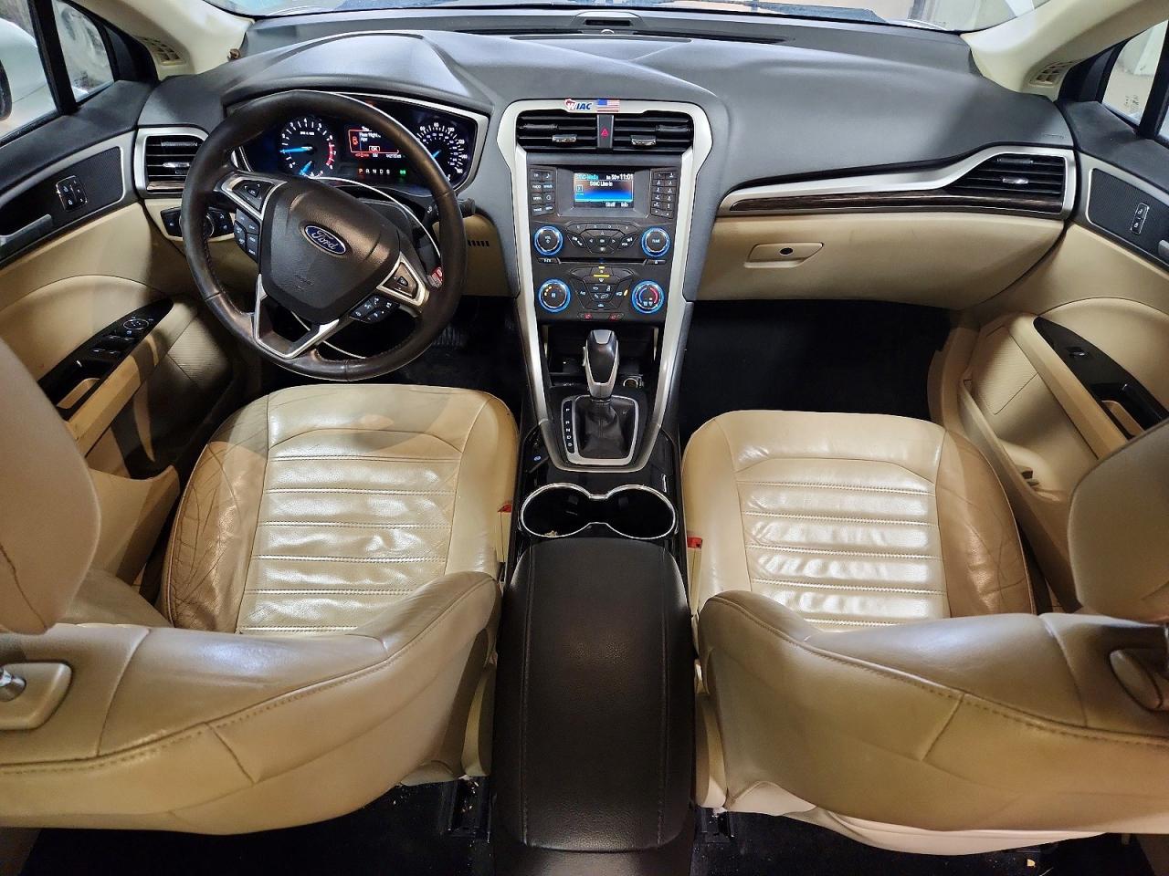 2014 FORD FUSION SE photo 8