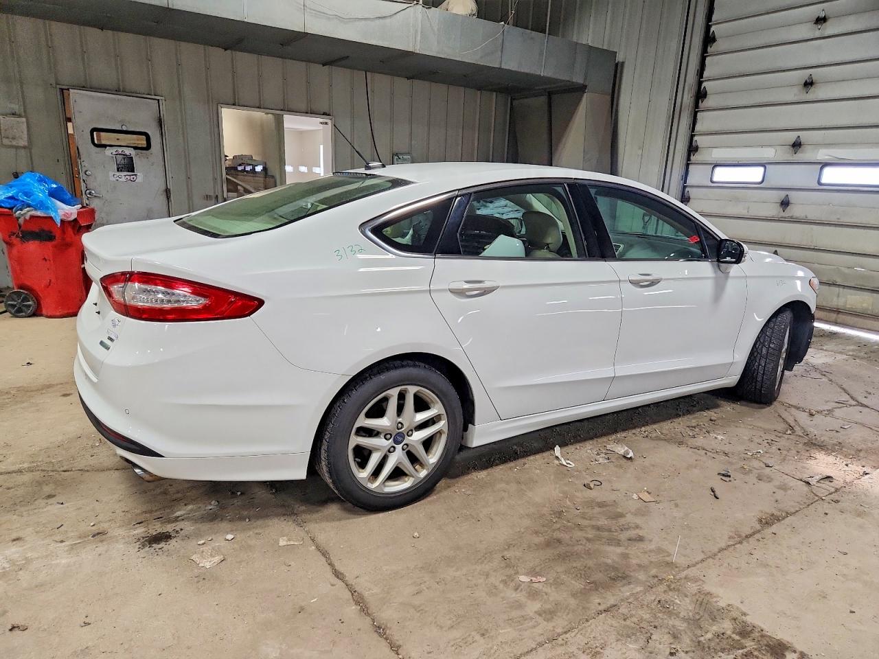 2014 FORD FUSION SE photo 3