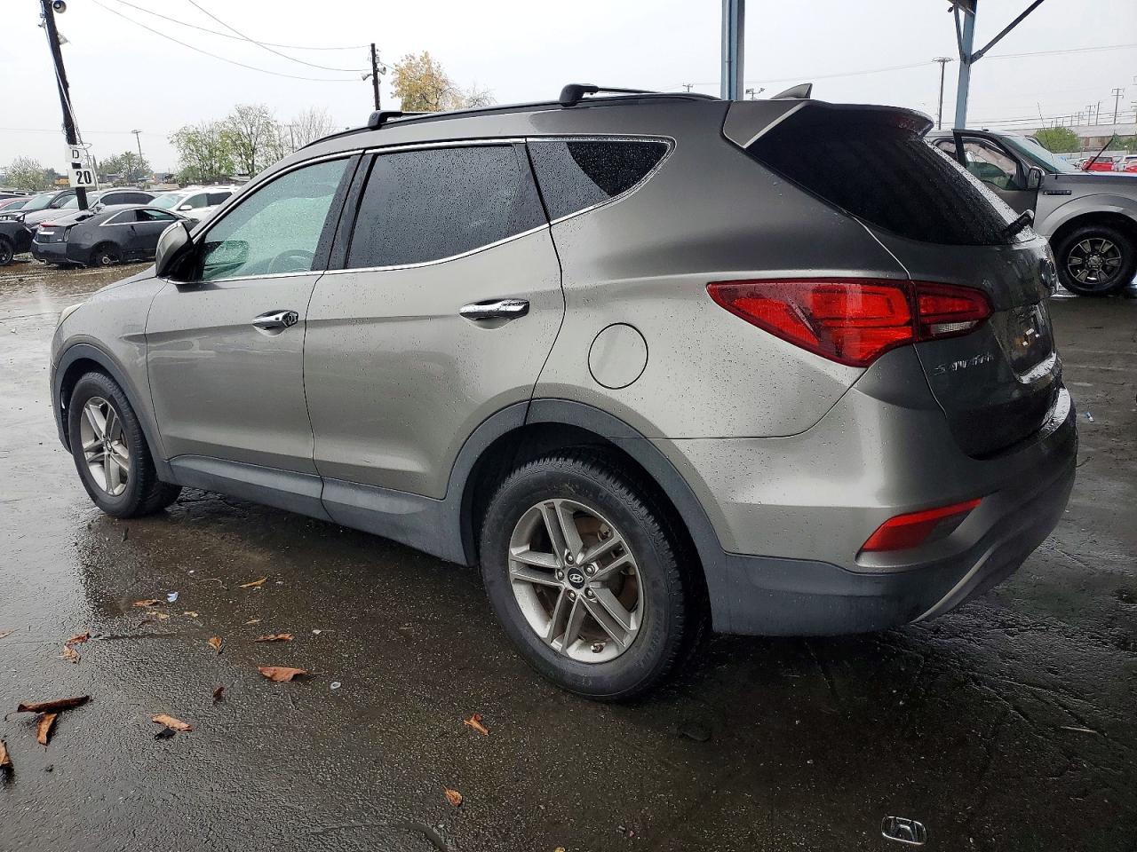 2017 HYUNDAI SANTA FE SPORT photo 2