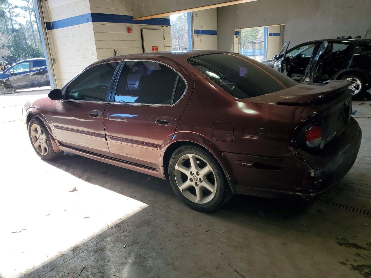 2003 NISSAN MAXIMA GLE photo 2