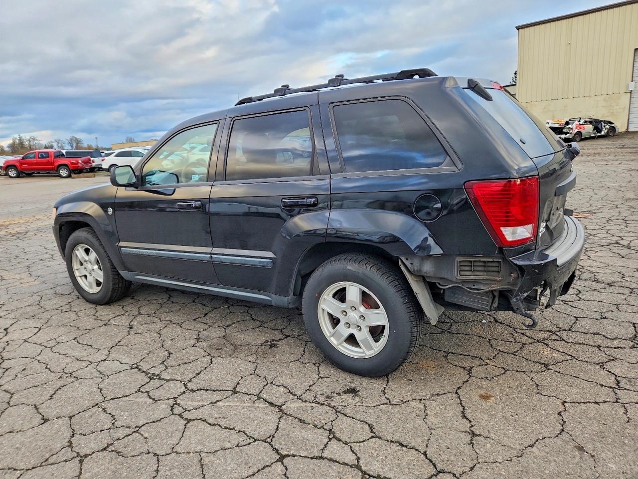 2007 JEEP GRAND CHEROKEE LAREDO photo 2