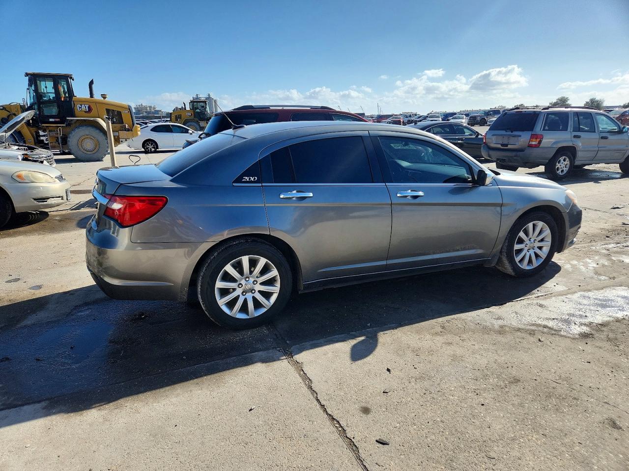 2013 CHRYSLER 200 LIMITED photo 3