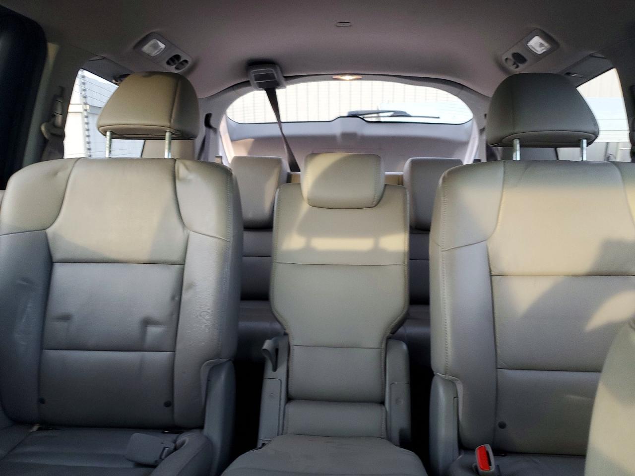 2012 HONDA ODYSSEY EXL photo 10