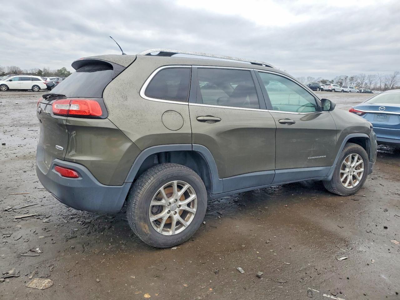 2014 JEEP CHEROKEE LATITUDE photo 3