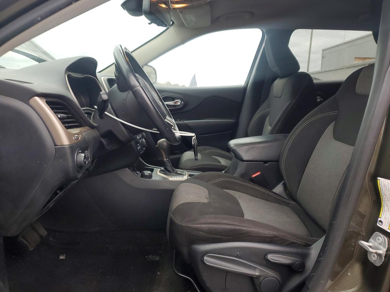 2014 JEEP CHEROKEE LATITUDE photo 7