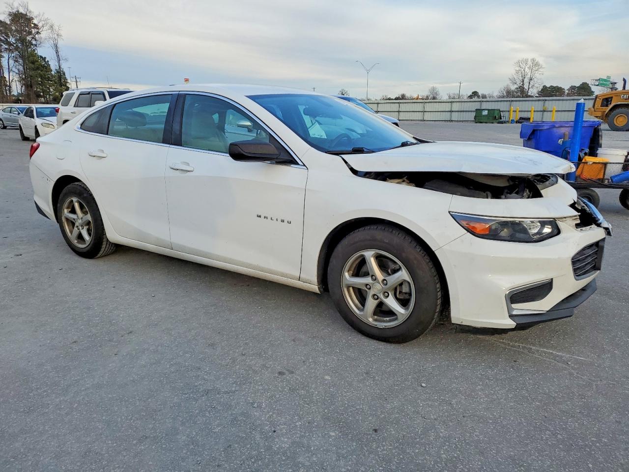 2017 CHEVROLET MALIBU LS photo 4