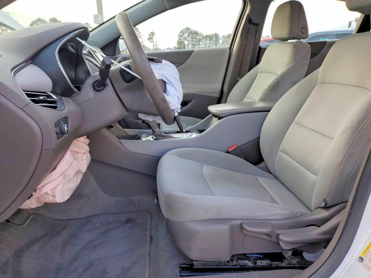 2017 CHEVROLET MALIBU LS photo 7