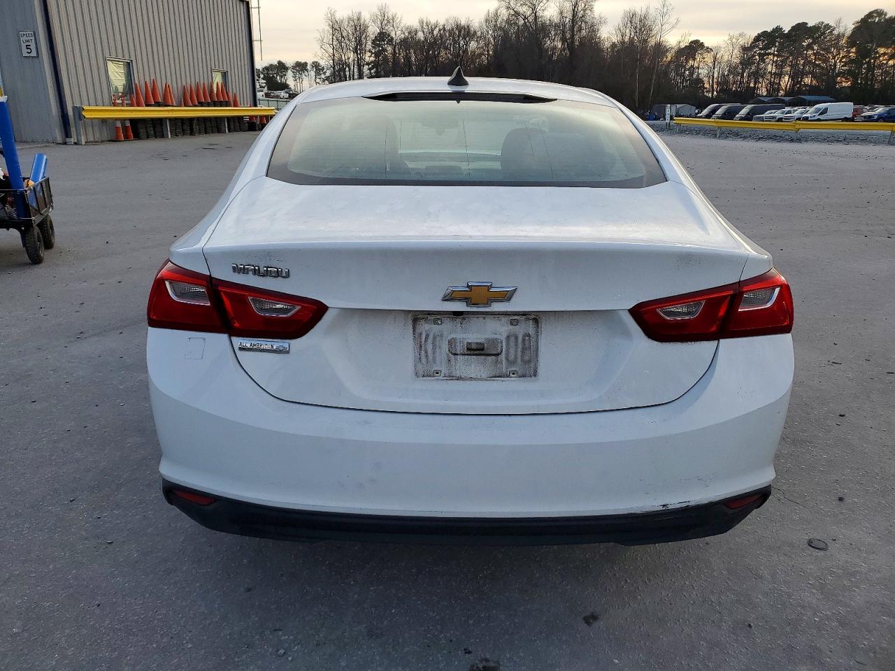 2017 CHEVROLET MALIBU LS photo 6