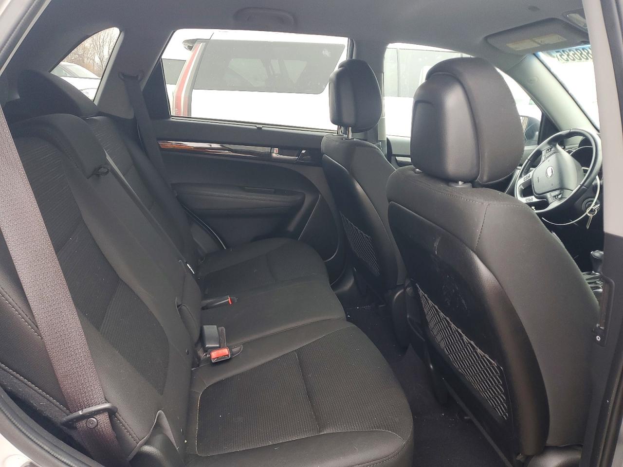 2014 KIA SORENTO LX photo 11