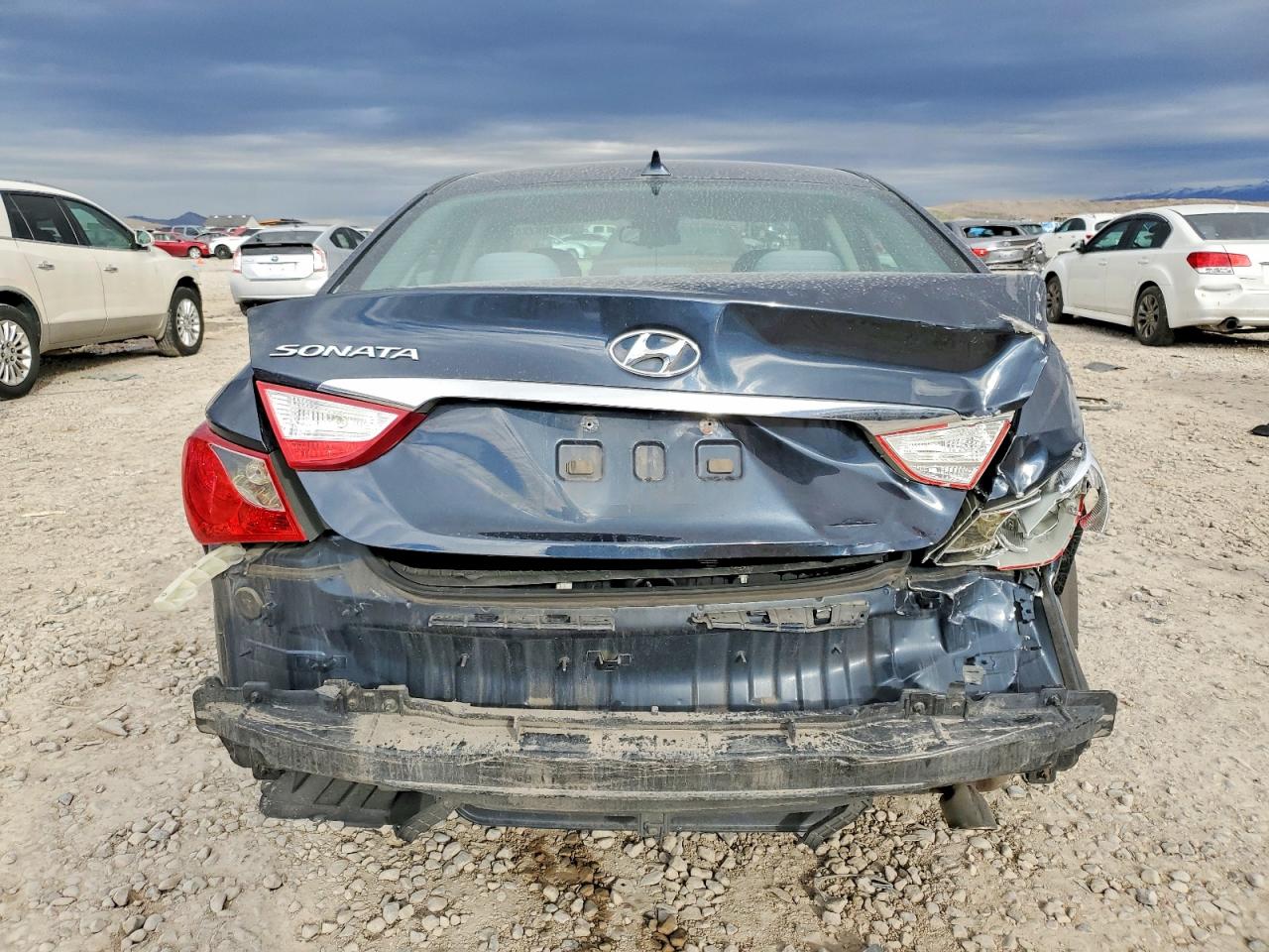 2014 HYUNDAI SONATA GLS photo 6