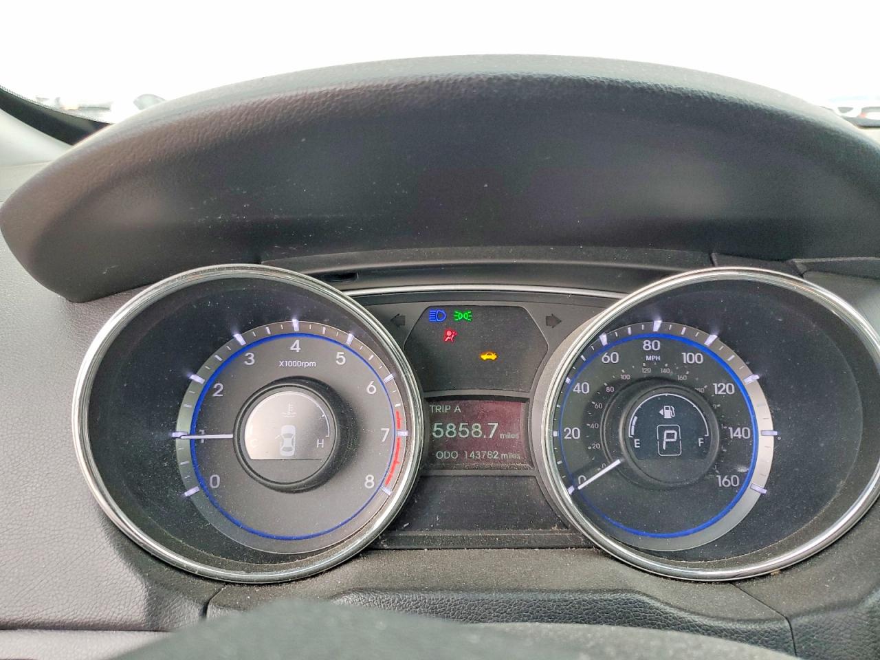 2014 HYUNDAI SONATA GLS photo 9