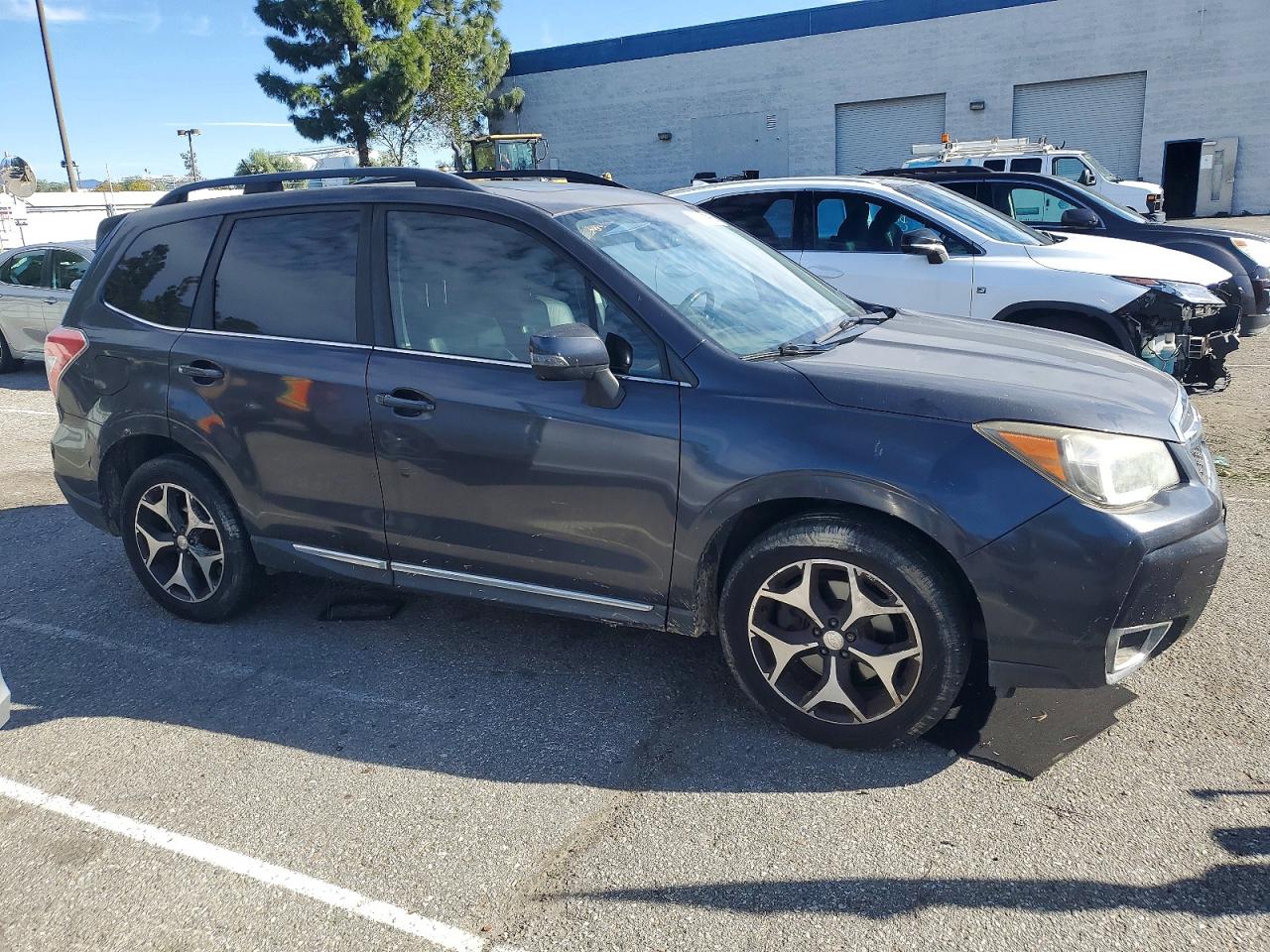 2015 SUBARU FORESTER 2.0XT TOURING photo 4
