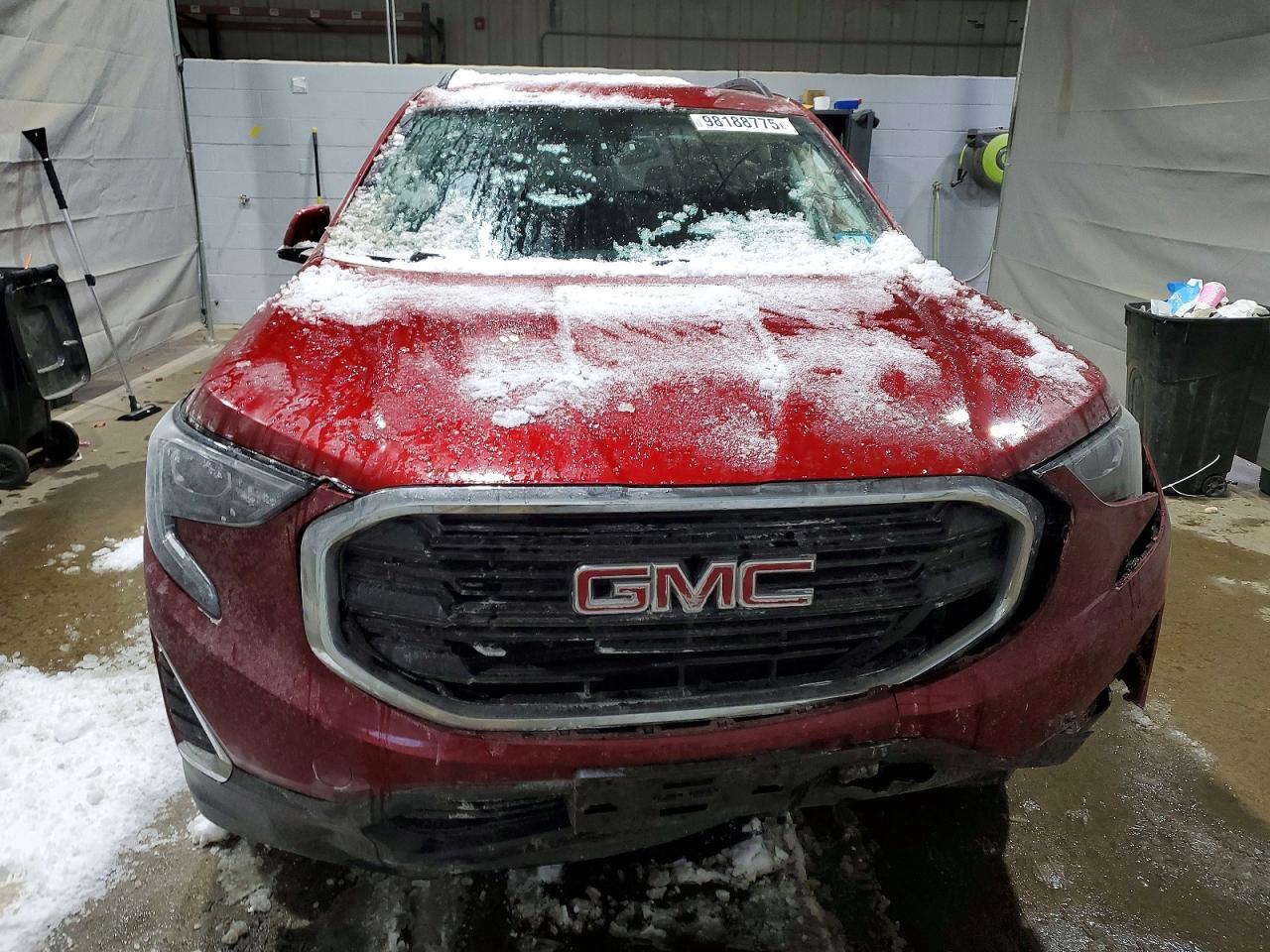 2018 GMC TERRAIN SLE photo 5