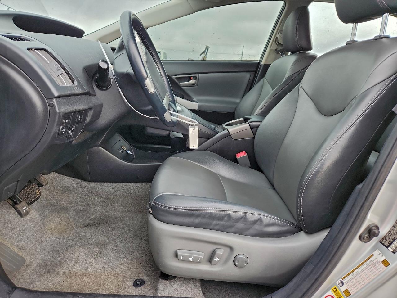 2012 TOYOTA PRIUS photo 7
