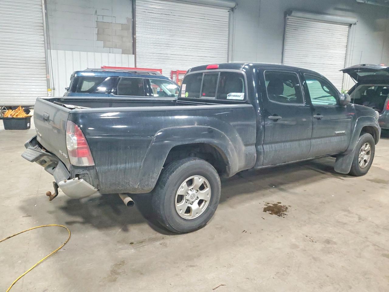 2013 TOYOTA TACOMA DOUBLE CAB LONG BED photo 3