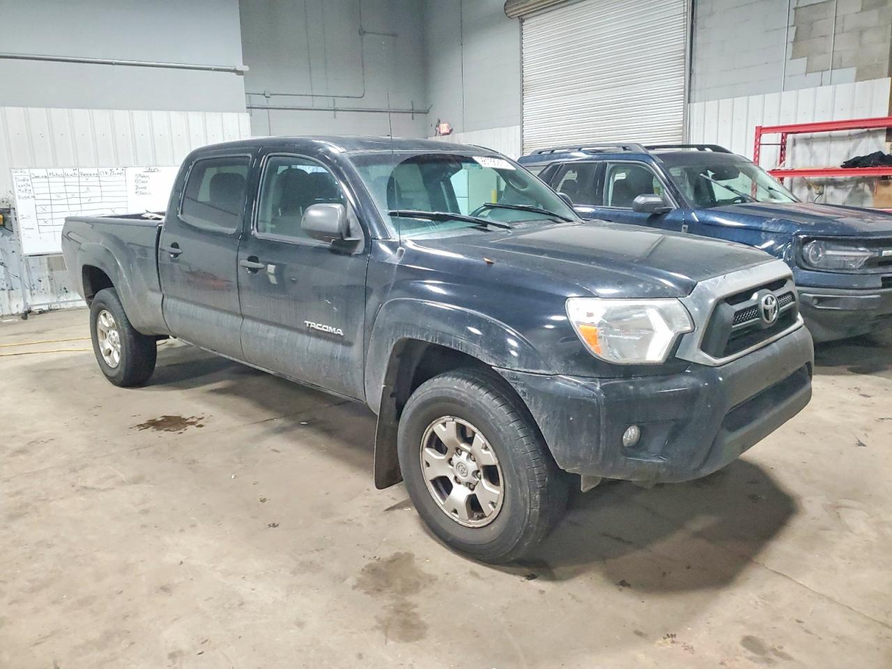 2013 TOYOTA TACOMA DOUBLE CAB LONG BED photo 4