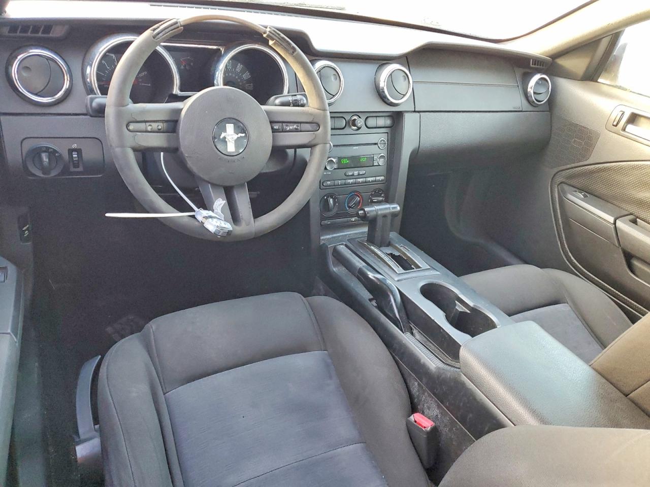 2008 FORD MUSTANG photo 15