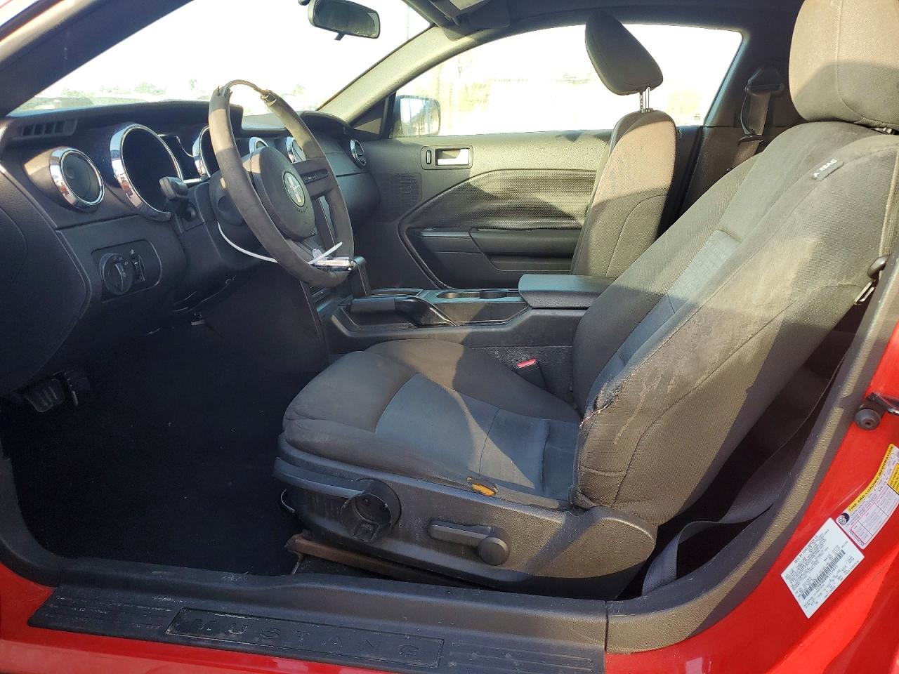 2008 FORD MUSTANG photo 13