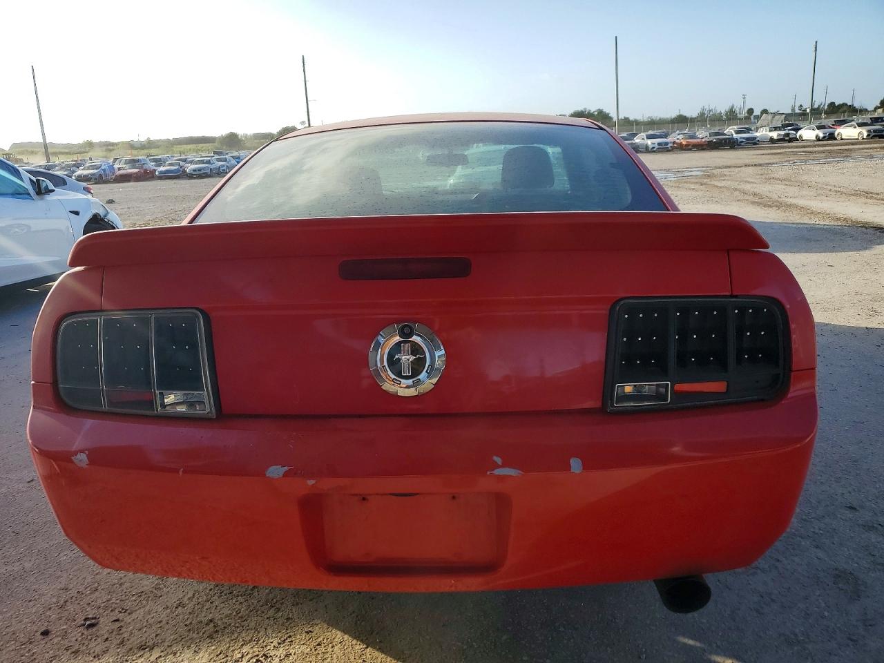2008 FORD MUSTANG photo 11