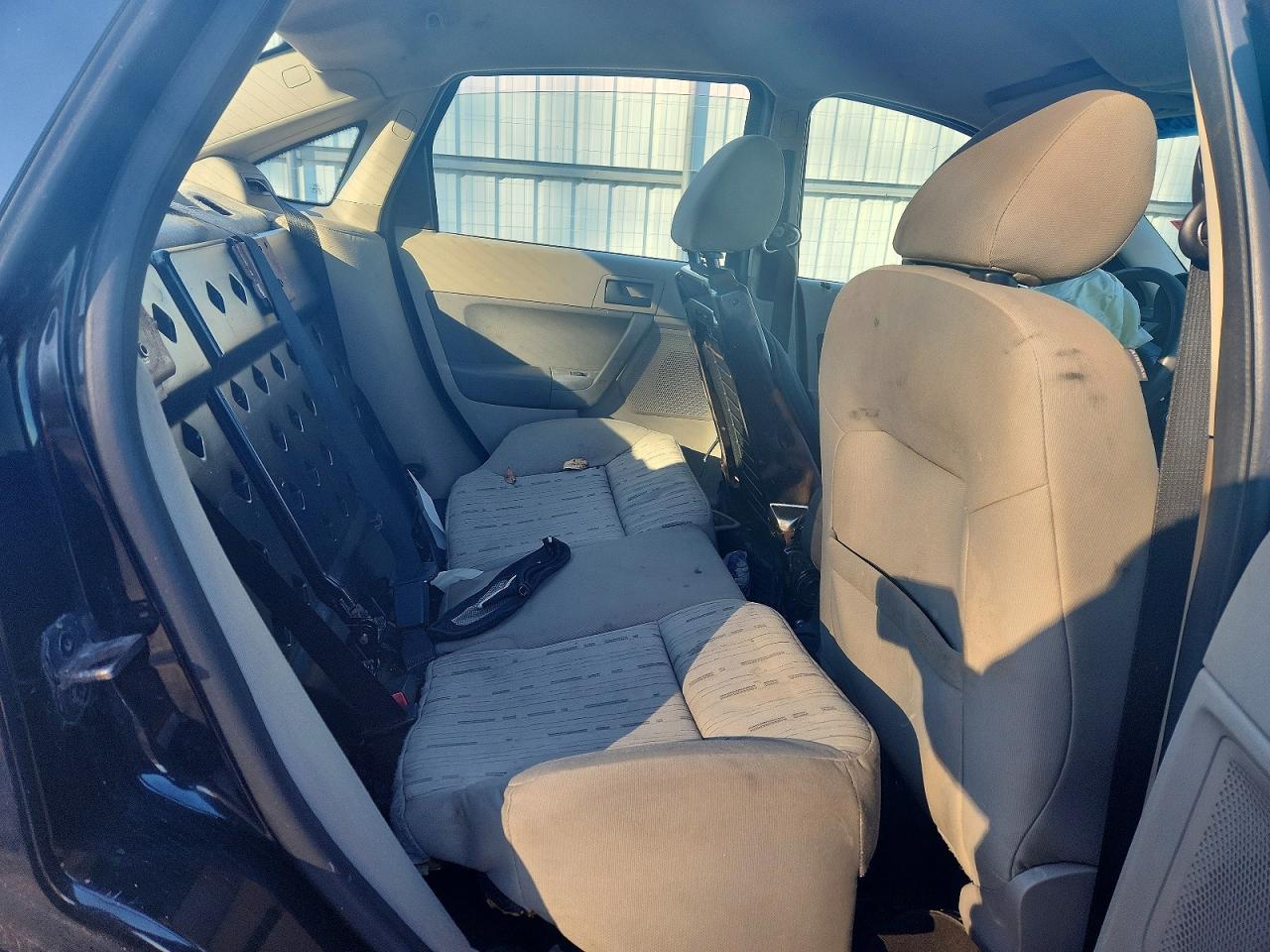 2008 FORD FOCUS photo 10