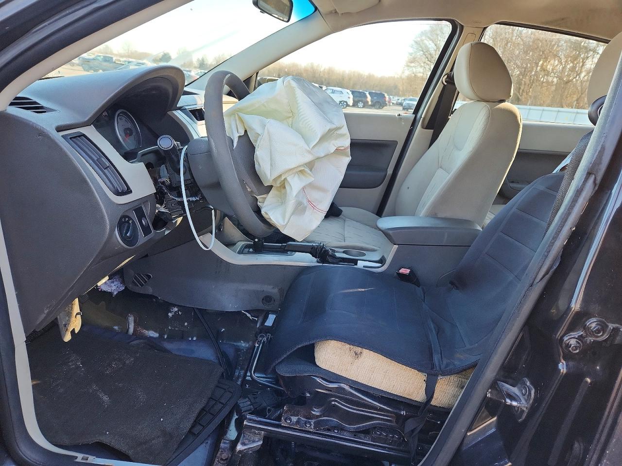 2008 FORD FOCUS photo 7