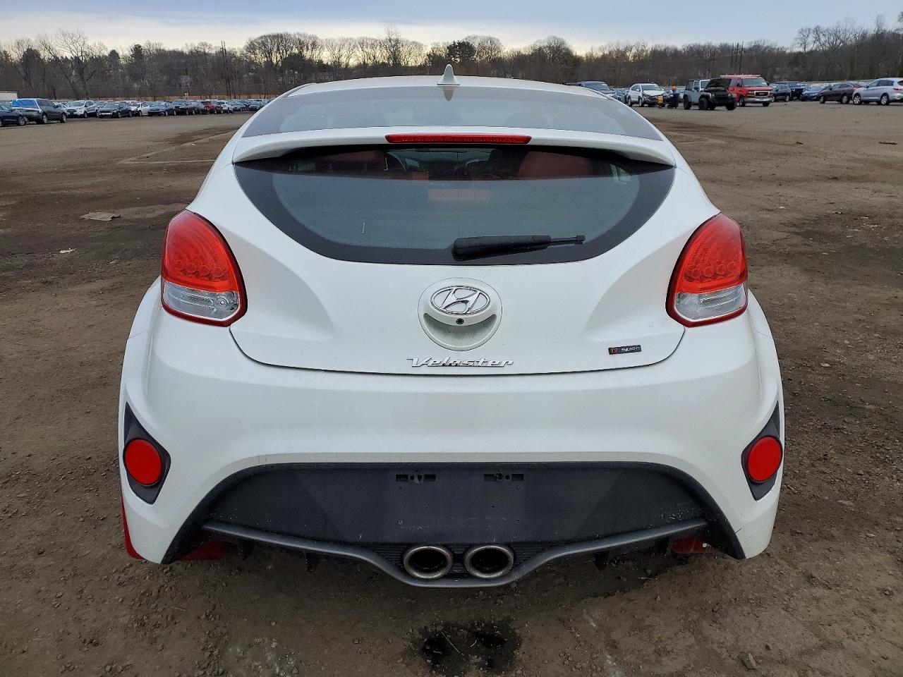 2015 HYUNDAI VELOSTER TURBO photo 6
