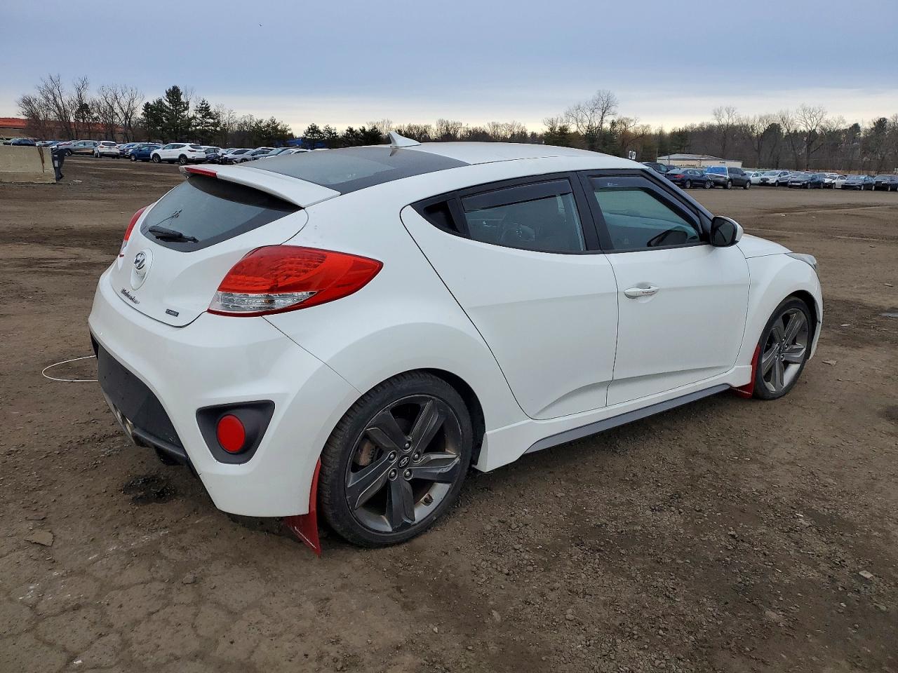 2015 HYUNDAI VELOSTER TURBO photo 3