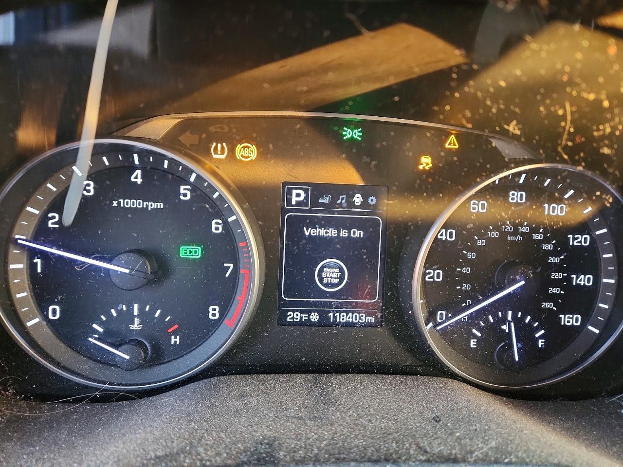 2017 HYUNDAI ELANTRA SE photo 9