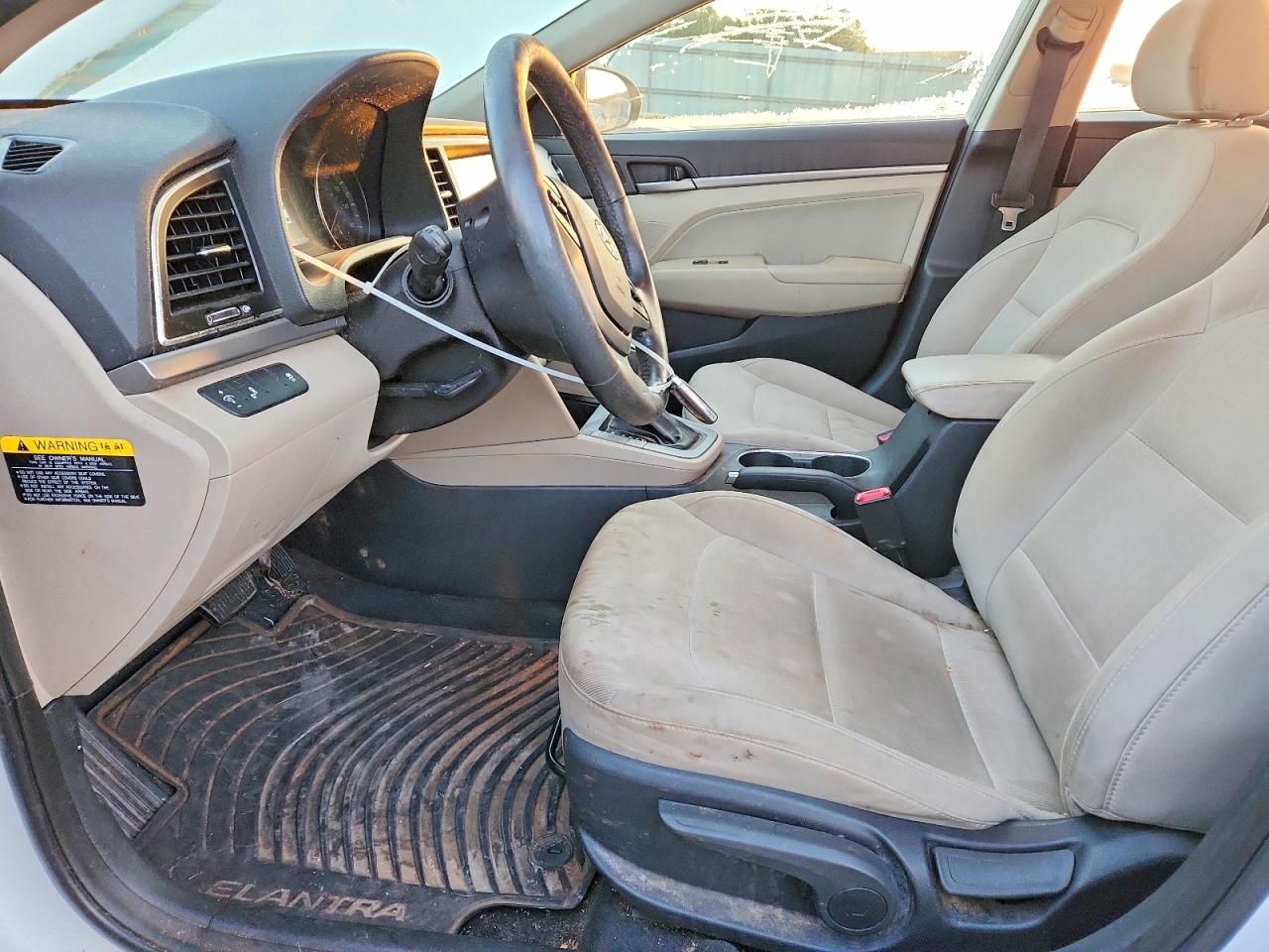 2017 HYUNDAI ELANTRA SE photo 7