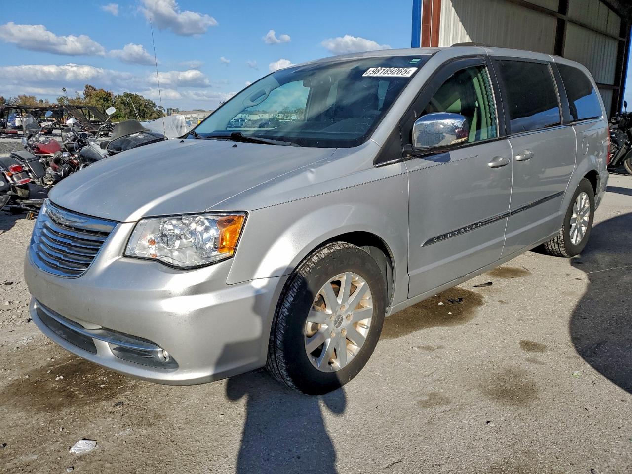 2011 CHRYSLER TOWN & COUNTRY