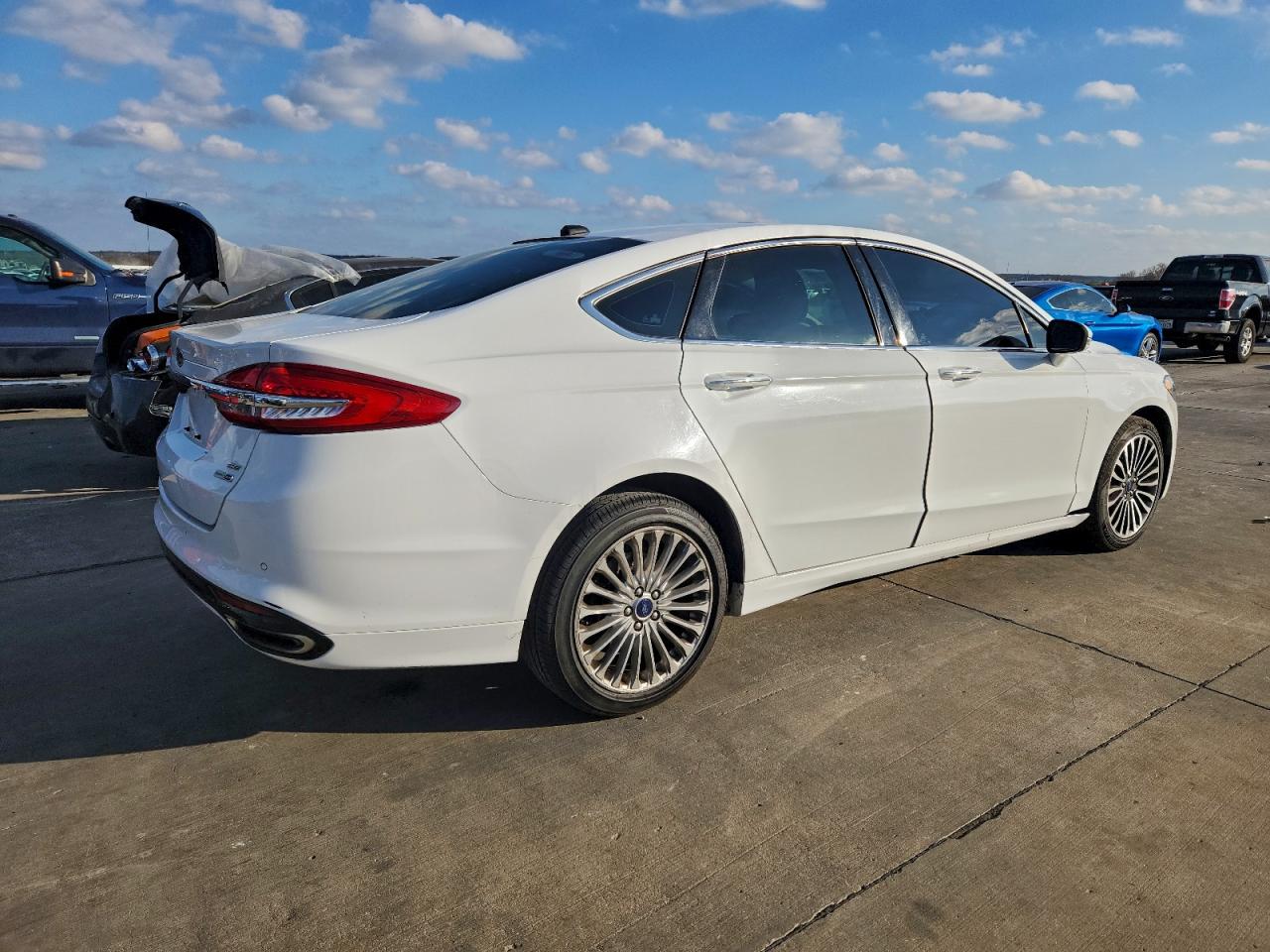 2017 FORD FUSION SE photo 3