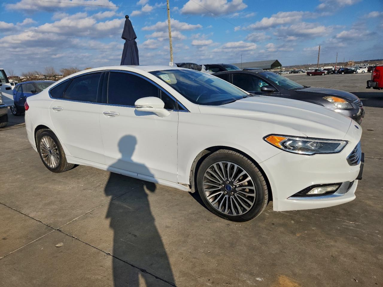 2017 FORD FUSION SE photo 4