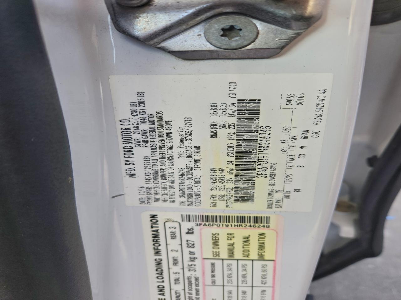 2017 FORD FUSION SE photo 12
