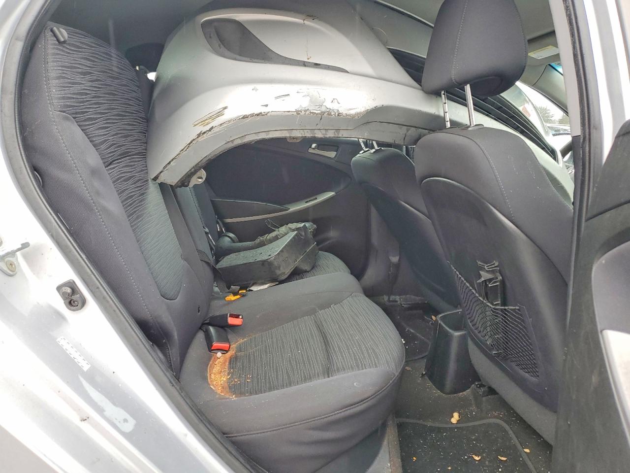 2017 HYUNDAI ACCENT SE photo 10