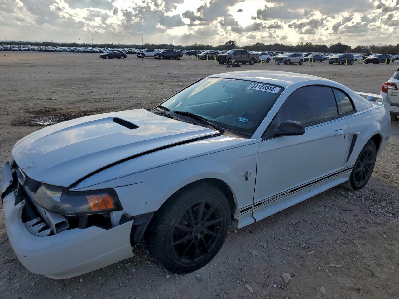 2001 FORD MUSTANG