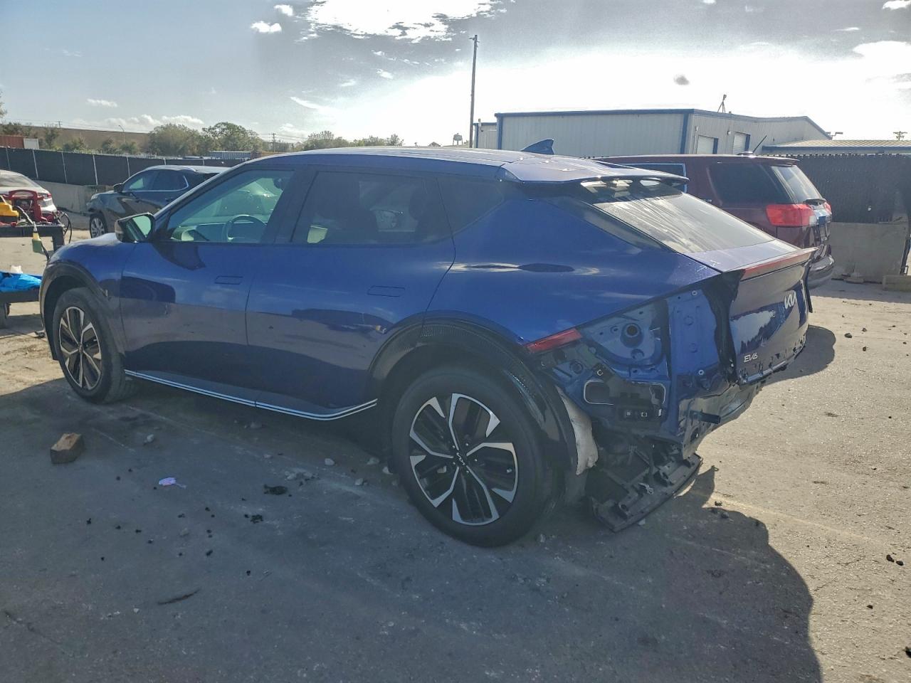 2022 KIA EV6 LIGHT photo 2