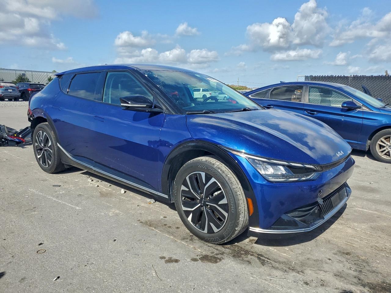 2022 KIA EV6 LIGHT photo 4