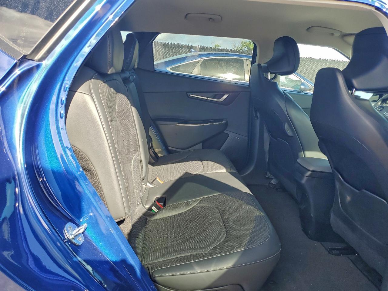 2022 KIA EV6 LIGHT photo 11