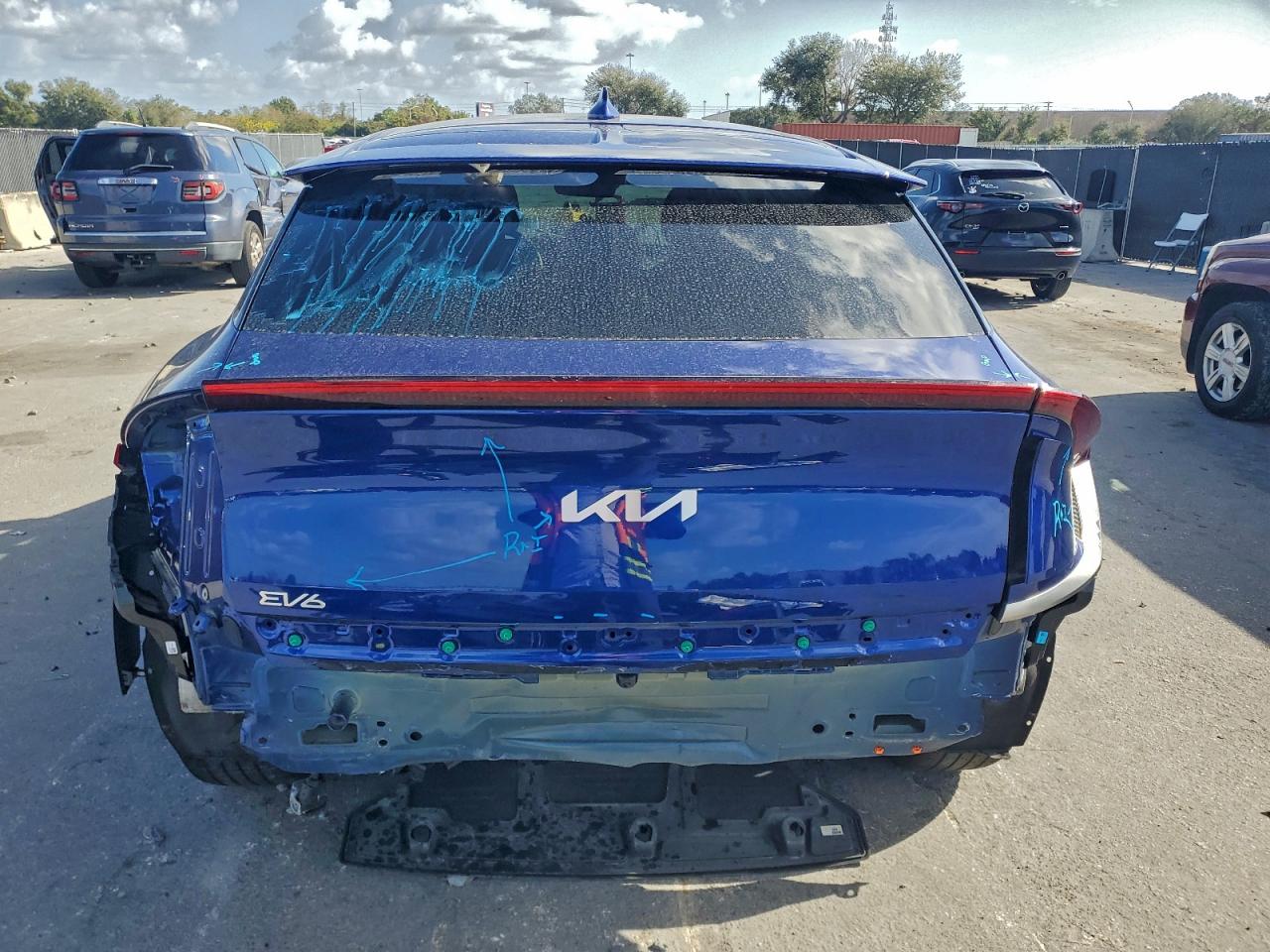 2022 KIA EV6 LIGHT photo 6