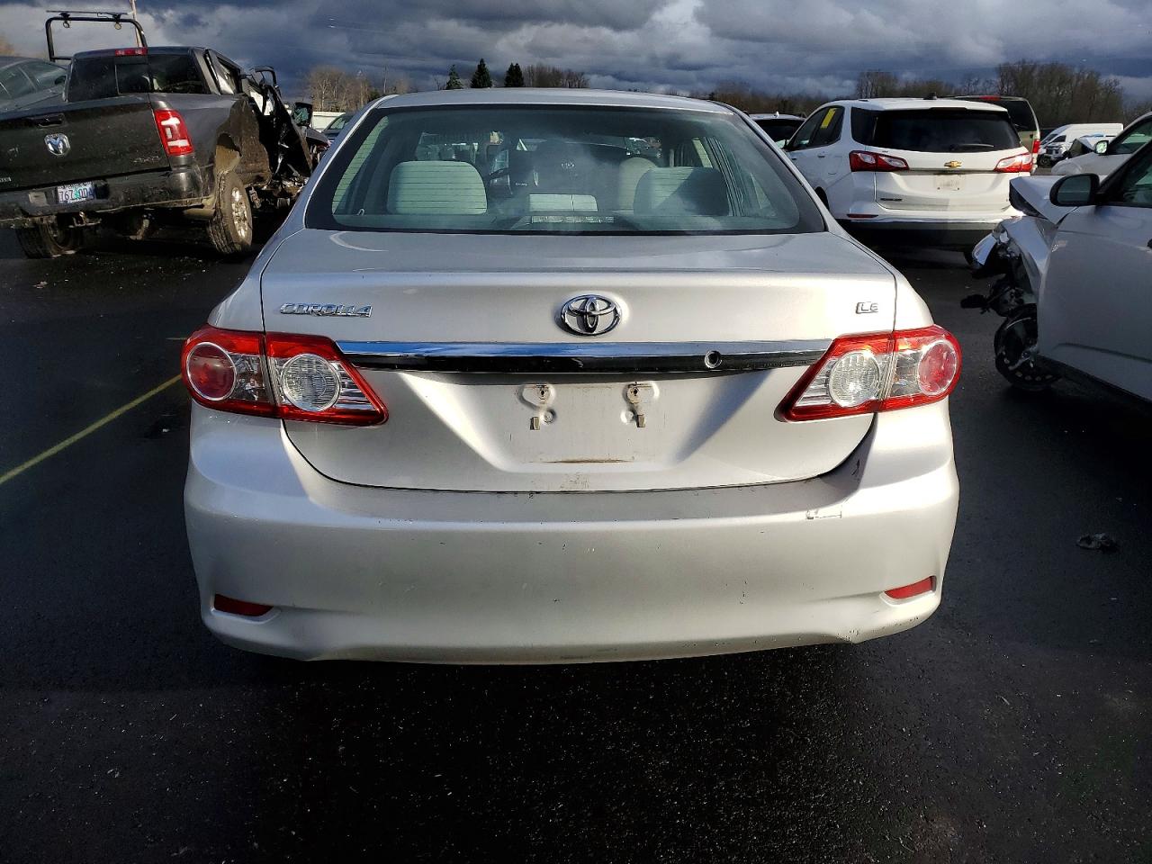 2012 TOYOTA COROLLA BASE photo 6