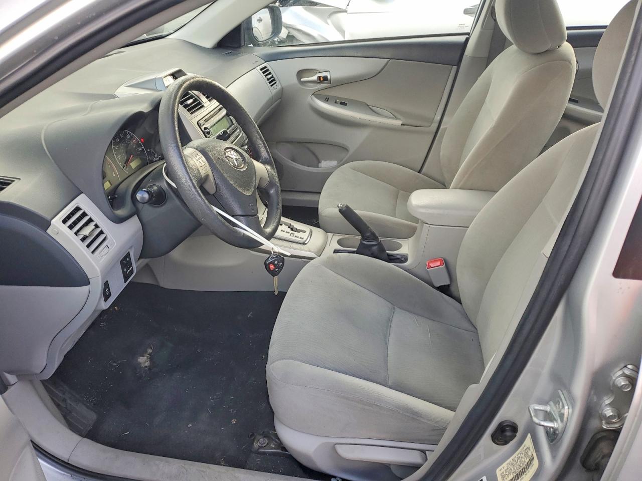 2012 TOYOTA COROLLA BASE photo 7