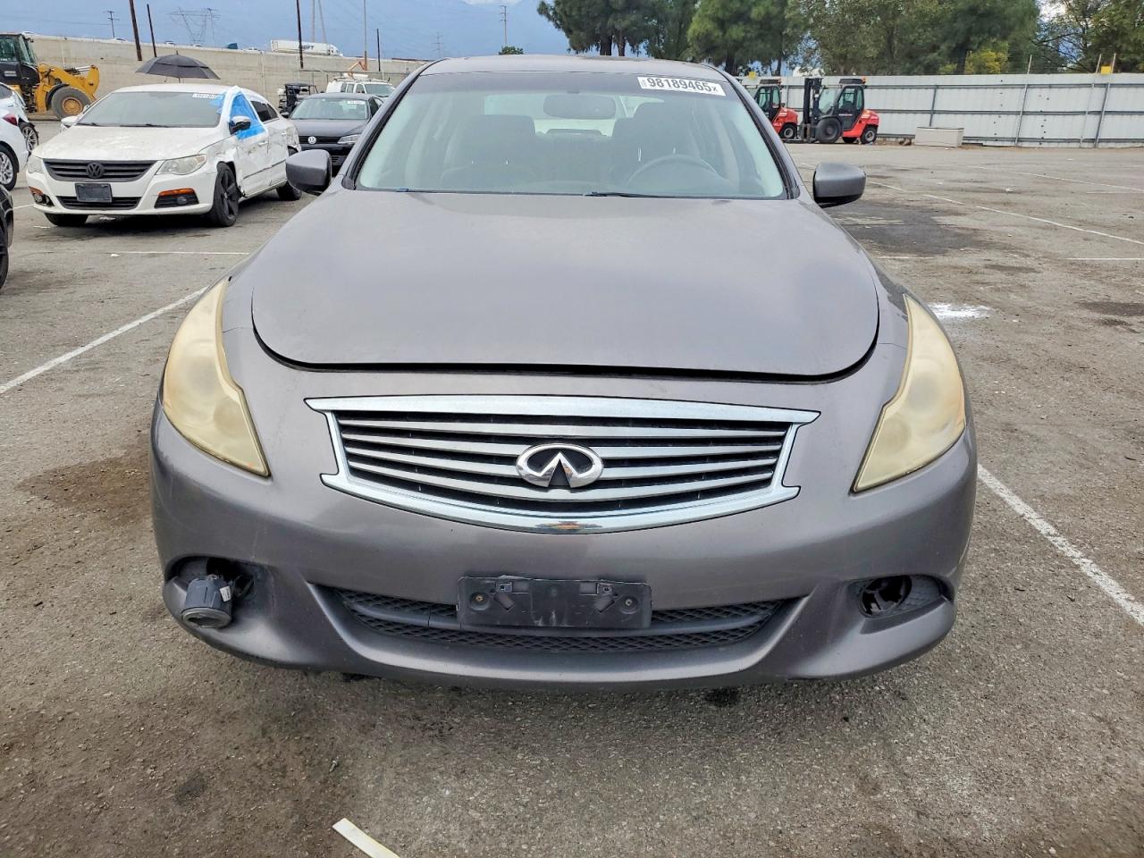 2012 INFINITI G37 BASE photo 9