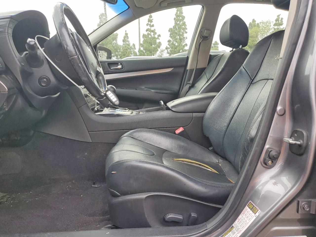 2012 INFINITI G37 BASE photo 13