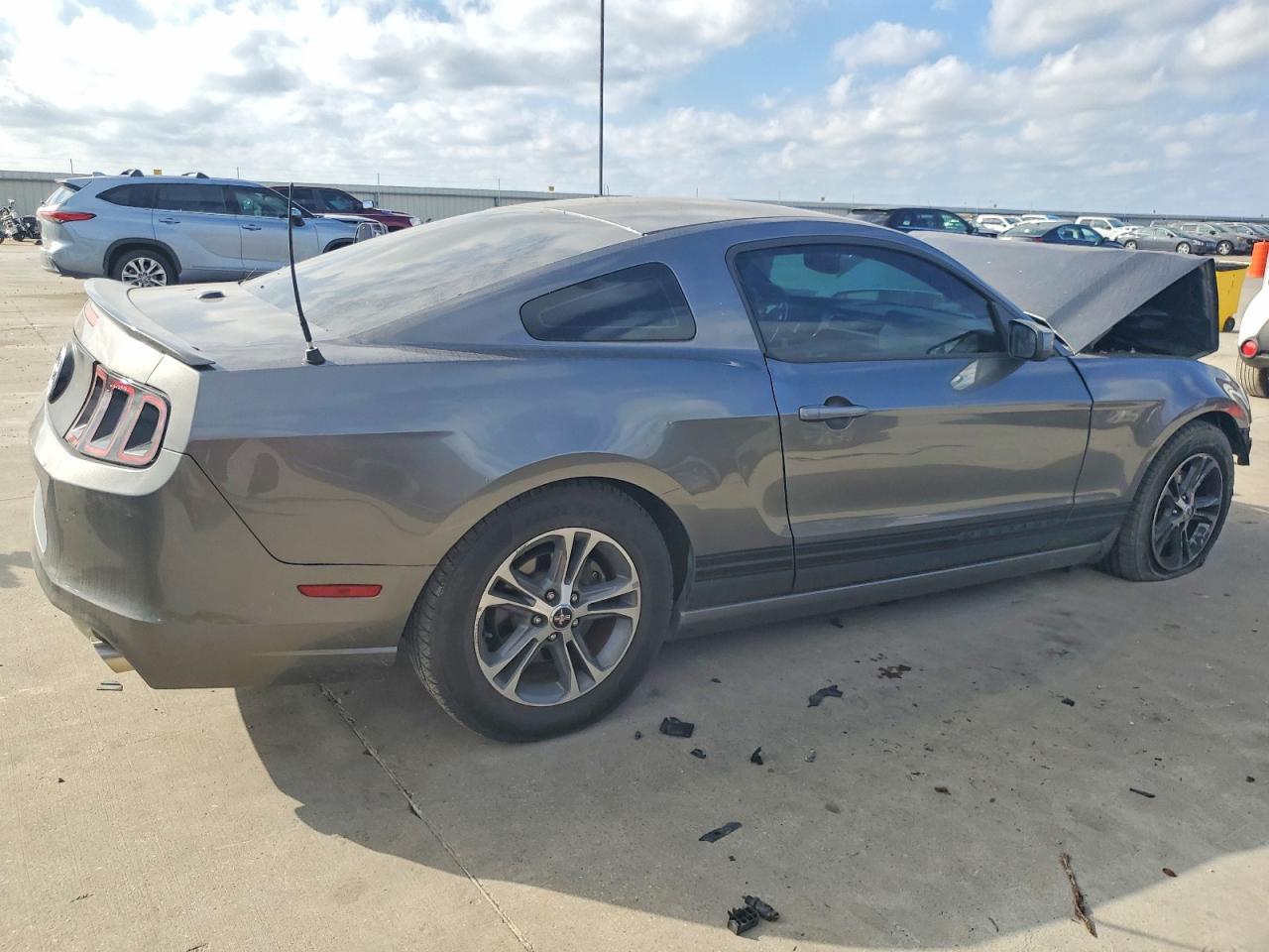 2014 FORD MUSTANG photo 3