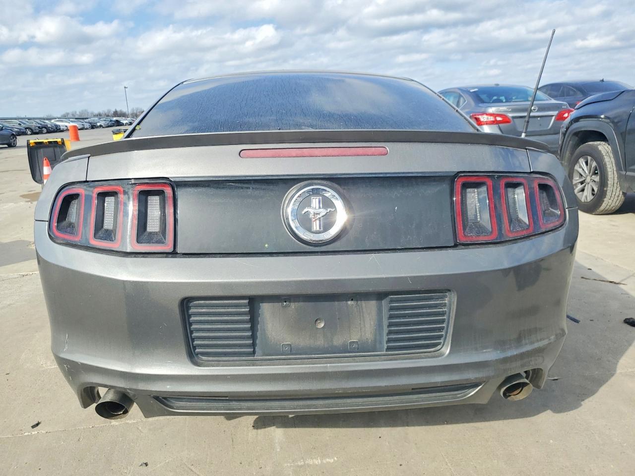 2014 FORD MUSTANG photo 5