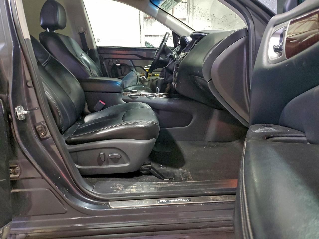2013 NISSAN PATHFINDER S photo 7